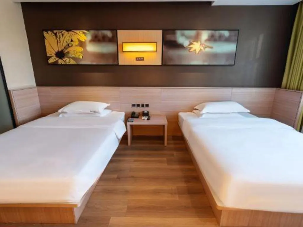 Iu Hotel Zhengzhou Wenhua Road Sanquan Road Branch