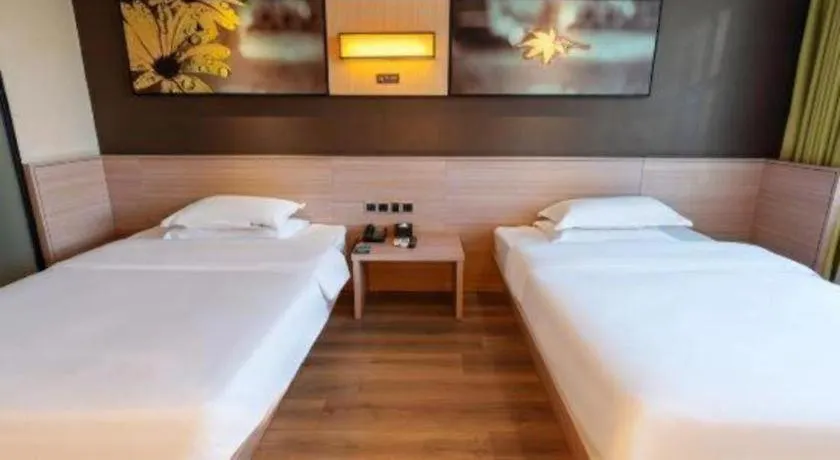 **  Iu Hotel Zhengzhou Wenhua Road Sanquan Road Branch China
